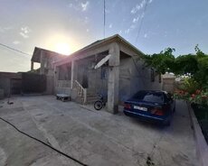 3.7 sotda 4 otaqlı ev