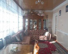 həyət evi var Şəkide satilir