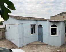 Maştağada həyət evi satılır