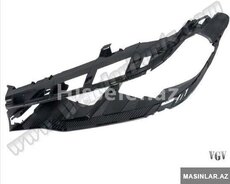 BMW G30, F90, G31 Ободок фары левый