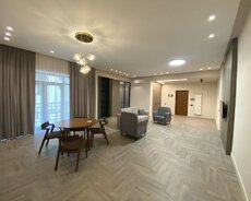 Şıxovda 3 otaqlı mənzil satılır