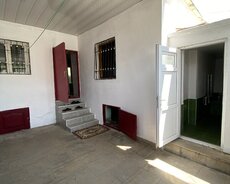 Həyət evi satılır