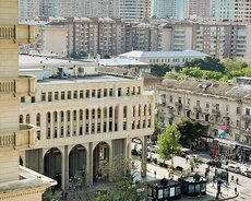 Mənzil satılır