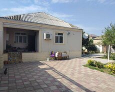 Savalan yaşayış massivində 4 otaqlı ev satılır