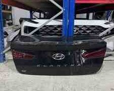 Hyundai Elantra 2019-2020 model baqaj qapısı