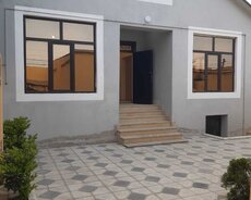 Buzovna Maştağa yolunda həyət evi satılır
