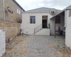 Maştağa qəsəbəsində 4 otaqlı ev satılır