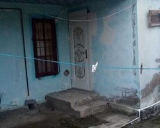 Maştağa qəsəbəsində 2 otaqlı ev satılır