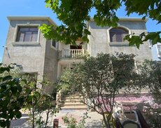 Buzovnada bağ evi satılır
