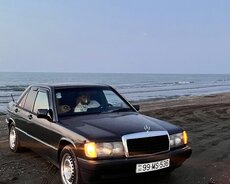 Mercedes benz 190 mator 2
