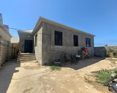 Kürdəxanı qəsəbəsində 6 otaqlı ev satılır