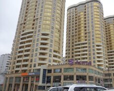 Nizami m 3 otaqlı yeni tikili 175 m²