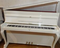 Çexiya istehsalı Weinbach pianinosu