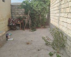 Maştağada həyət evi satılır