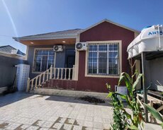 Savalan yaşayış massivində 3 otaqlı ev satılır