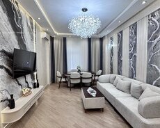 Renessans Palace'da 2 otaqlı mənzil satılır