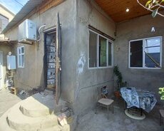 Maştağa qəsəbəsində 3 otaqlı ev satılır