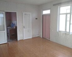 Maştağada həyət evi satılır