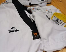 Taekwondo dest