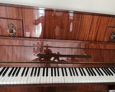 Piano satilir (yaxşı vəziyyətdə)