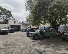 Avtoservis daxilində
