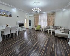 Azercellin binasında 3 otaqlı mənzil kirayə