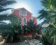 Buzovna Maştağa yolunda həyət evi satılır