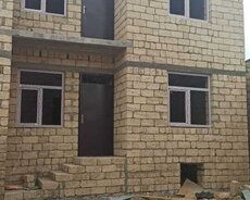 kreditlə 2 mertebeli həyət evi