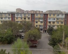 Рядом с рынком Хырдалан.тезе