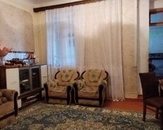 təcili esmira sadliq sarayinin yaxininda