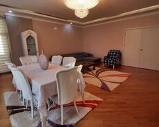 Azercellin binasında 3 otaqlı mənzil