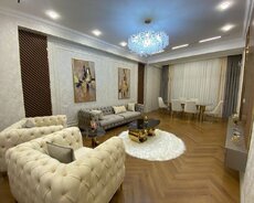 Nərimanov m/s yaxın 4 otaqlı mənzil satılır