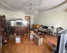 E.akademiyası m/s yaxın 3 otaqlı mənzil satılır