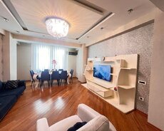 Метро Э. Академияси