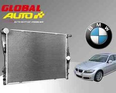 BMW E90 su radiatoru
