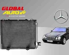 Радиатор кондиционера Mercedes-Benz W210 99