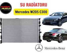 Mercedes C-class W205 su radiatoru