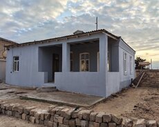 Maştağa Bilgəh yolunda 3 otaqlı ev satılır