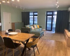 Satılır 4 otaqlı yeni tikili 178 m²