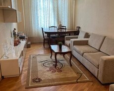 Продается 2-комнатная квартира возле клиники Туси