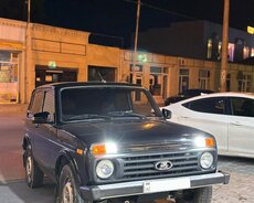 Depozitsiz günlük Vaz Niva icarəsi