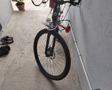 Velosipet satilir.Gozel velosipeddi