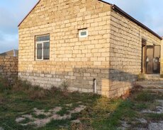 Maştağa qəsəbəsində 3 otaqlı ev satılır