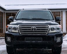 Toyota дневная аренда без депозита