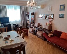 E. Akademiyasi metrosu