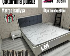 Двуспальная кровать. Трон