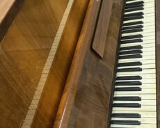 Piano köklenmesi