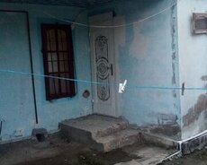 Maştağa qəsəbəsində 2 otaqlı ev satılır