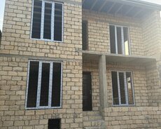 kreditlə 2 mertebeli həyət evi