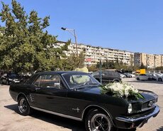 Retro Ford Mustang toy nisan maşın icarəsi